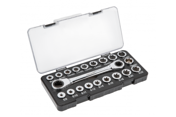 Ratschenringschlüssel mit Stecknüssen